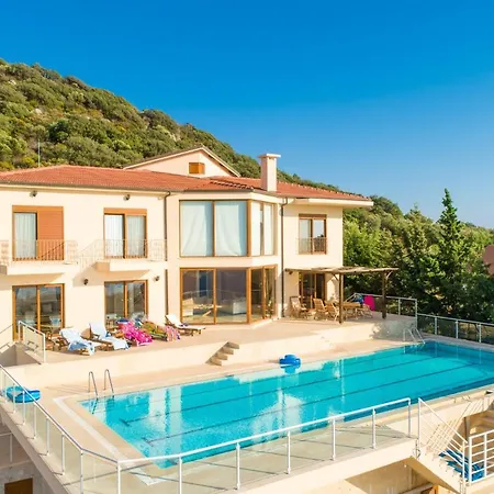 Suzan With Private Pool And Sea View, Located In Antalya Peninsula *